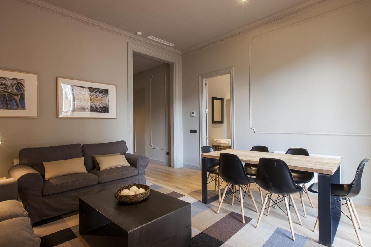 Ab Casa Saltor Appartamento Barcellona Esterno foto